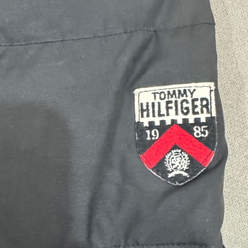 Tommy Hilfiger Women's Black Belted Puffer Coat - Picture 5 of 6